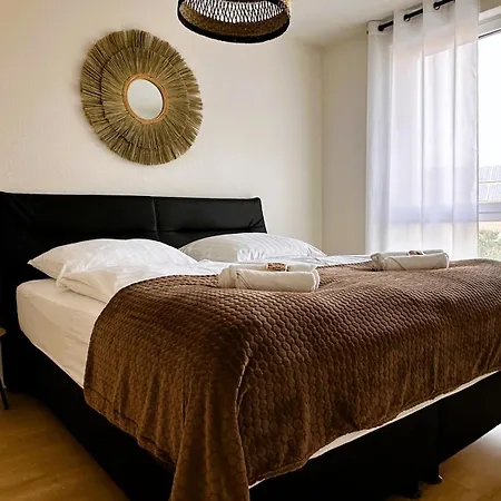 Amao-grey I 86qm I Modernes I 86qm I Balkon, Netflix I Parkplatz I Naehe Europa-park Apartment