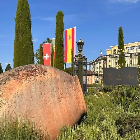 Lejlighed Amao Grey - 86 M2 - Balcony - King-size Beds - Free Parking - Near Europa-park - Up To 12 Guests With 2 Units