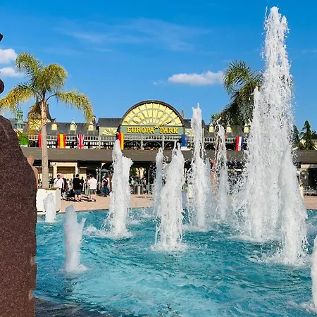 Amao Grey - 86 M2 - Balcony - King-size Beds - Free Parking - Near Europa-park - Up To 12 Guests With 2 Units 라인하우젠