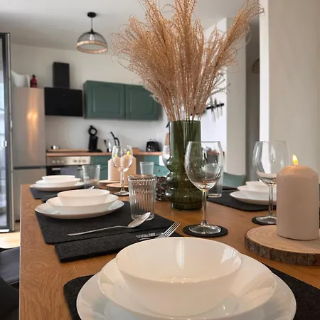 Apartment Amao-grey I 86qm I Modernes I 86qm I Balkon, Netflix I Parkplatz I Naehe Europa-park *